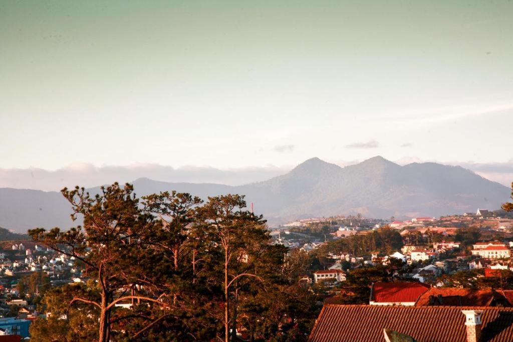 Hoa Sen Vang Hotel Dalat Luaran gambar
