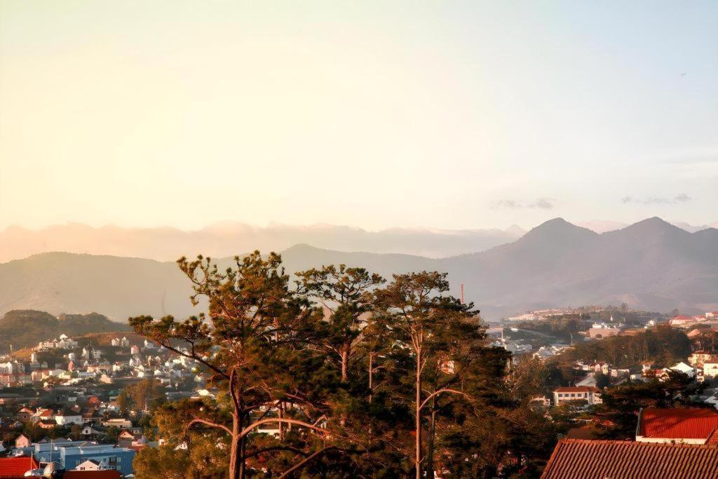 Hoa Sen Vang Hotel Dalat Luaran gambar
