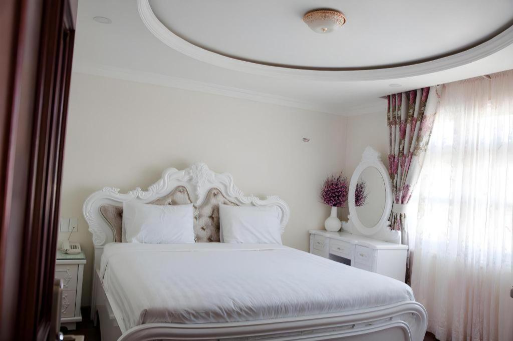Hoa Sen Vang Hotel Dalat Luaran gambar