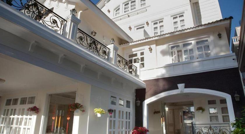 Hoa Sen Vang Hotel Dalat Luaran gambar